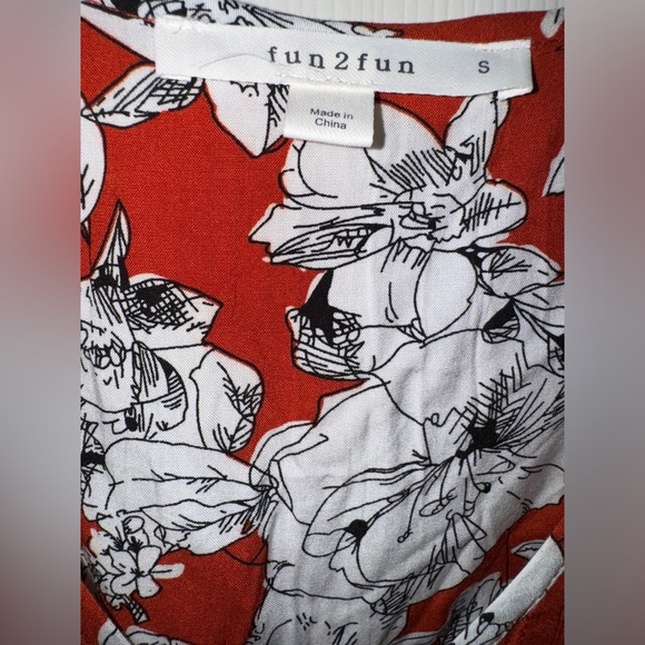 🪷NWOT! Floral Pleat Front Boho Blouse - Picture 3 of 8